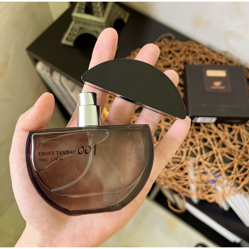 Woody Arabian Dubai Perfume Or - Fragrance Perfume In Dubai recension och pris
