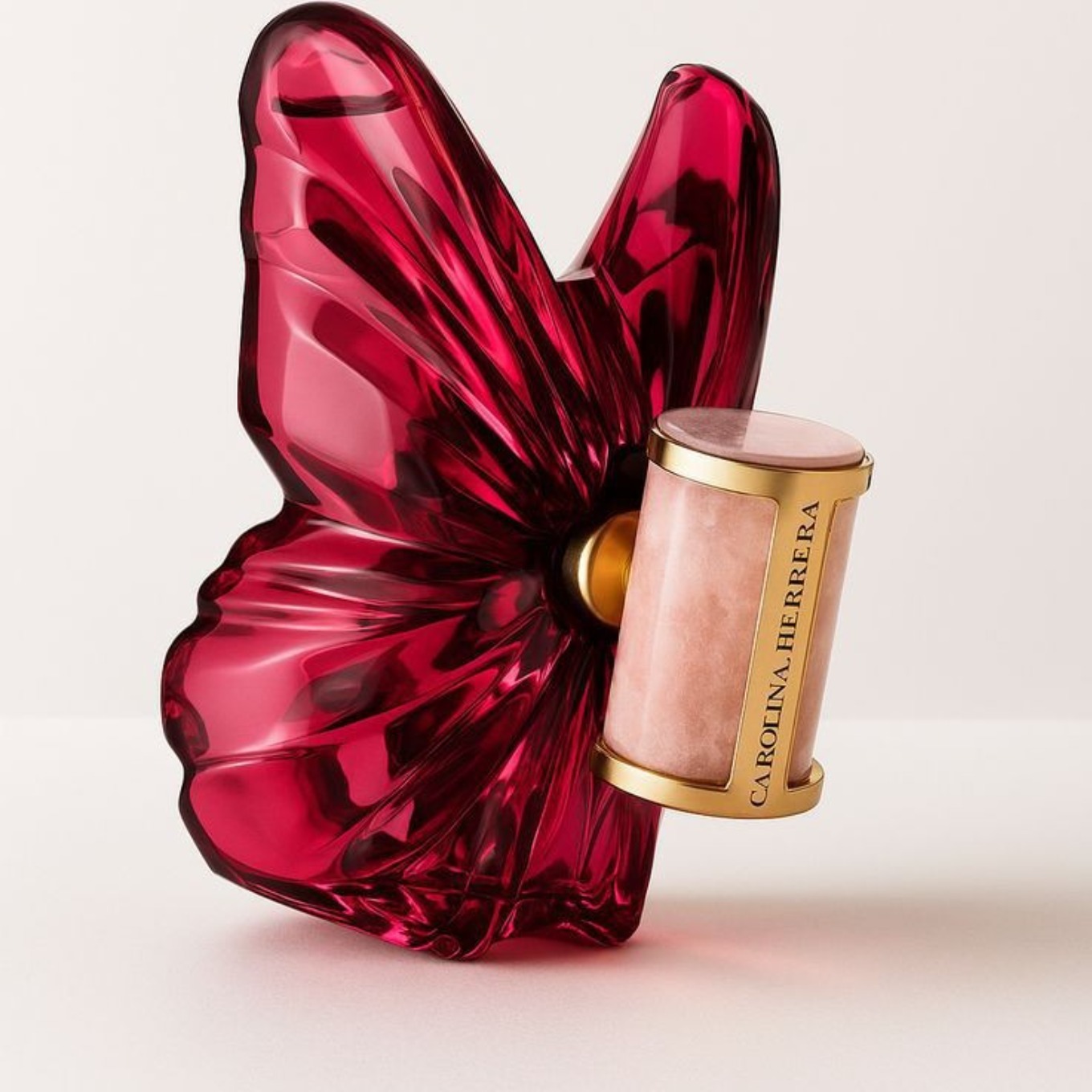 Butterfly perfume, Dubai Arabi - Fragrance Perfume In Dubai recension och pris